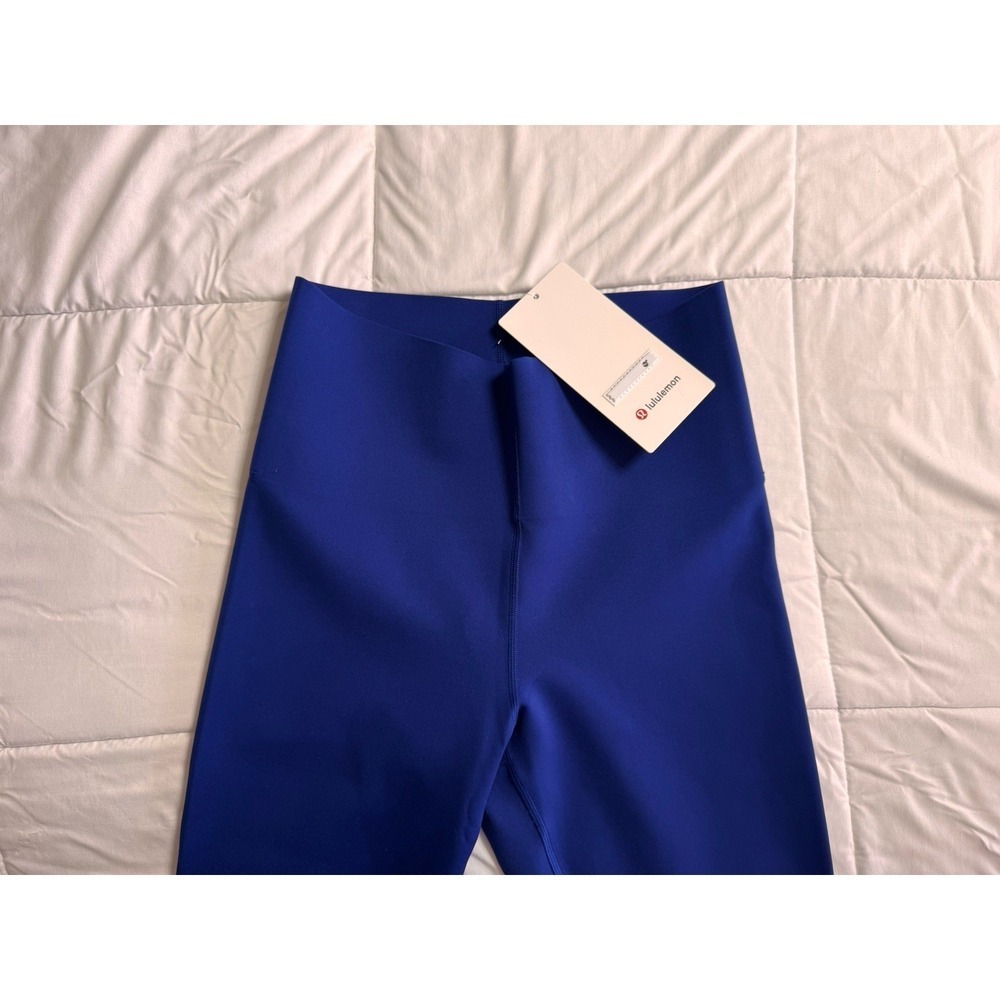 NEW Lululemon GLOW UP HR TIGHT 28" Size 8 Deep Sea Blue Workout Shaping NWT - Picture 3 of 9